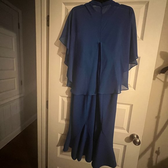 JS Collections Women's Stretch Crepe Cocktail Dress with Trumpet Skirt and Chiff - Picture 6 of 6